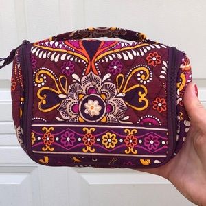 ❌SOLD❌ Vera Bradley Mini Hanging Organizer Safari Sunset